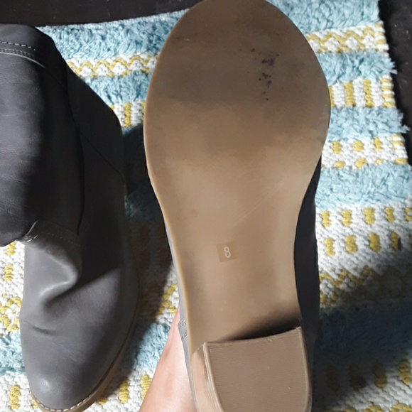 Boots - Picture 4 of 4